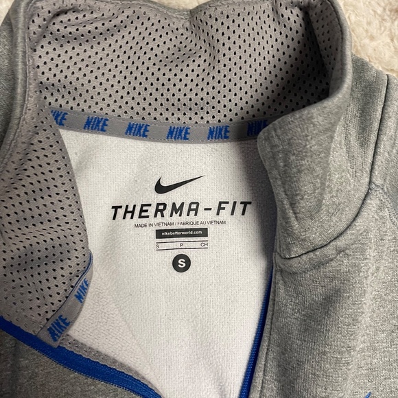 Mens Nike Athletic Material Quarter Zip - Picture 2 of 3